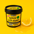 Blonde with Brains Shampoo von Beauty Jar mit frischer Zitrone. Pflegendes Blondshampoo mit Honig und Zitronenöl für strahlendes, glänzendes blondes Haar.